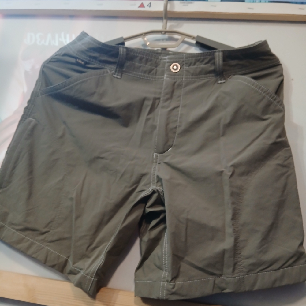 Kuhl Men's Khaki Flat Front Shorts